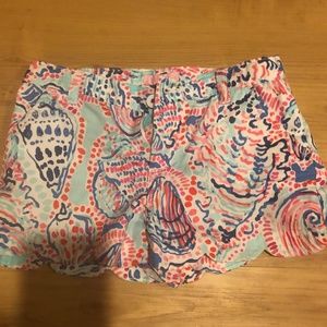 Lilly Pulitzer Girls Patterned Scalloped Shorts